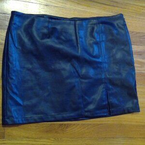 Juicy Couture Black Faux Leather Mini Skirt Size XL